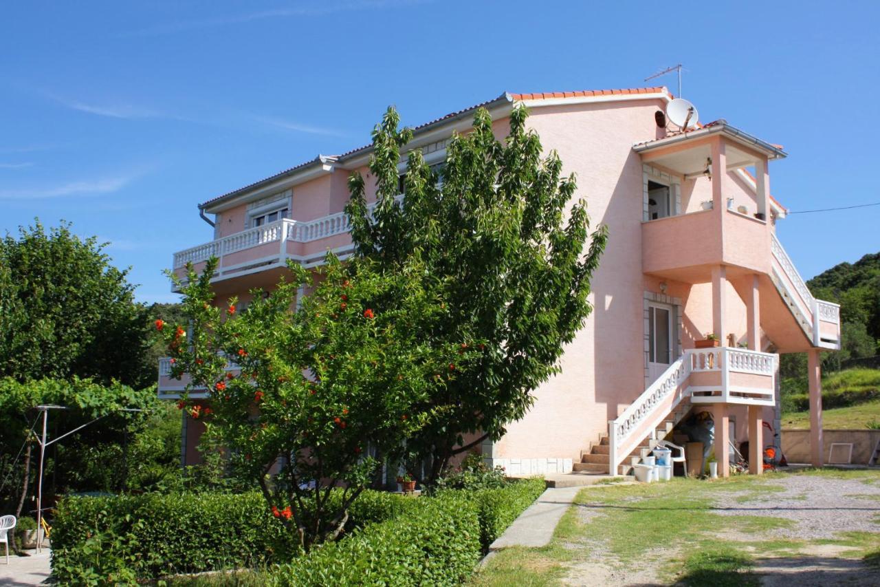 Apartments With A Parking Space Kampor, Rab - 5029 Екстер'єр фото