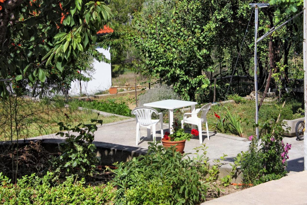 Apartments With A Parking Space Kampor, Rab - 5029 Екстер'єр фото