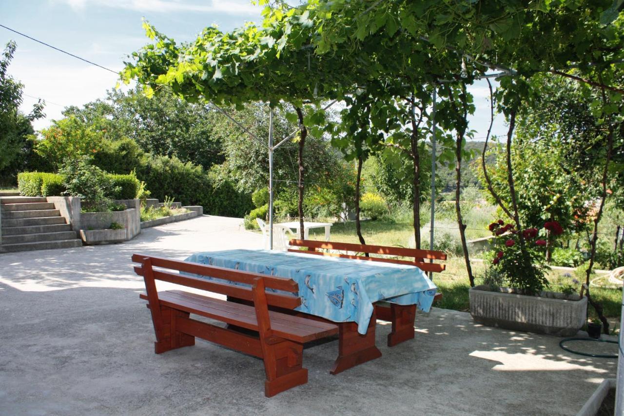 Apartments With A Parking Space Kampor, Rab - 5029 Екстер'єр фото